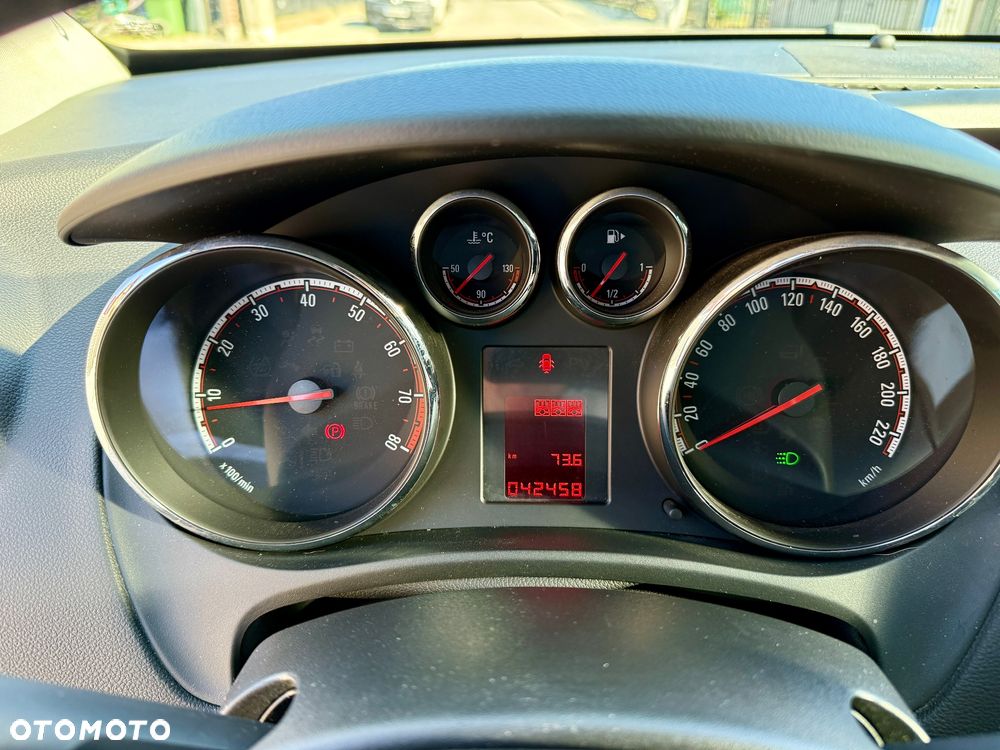 Opel Meriva - 11