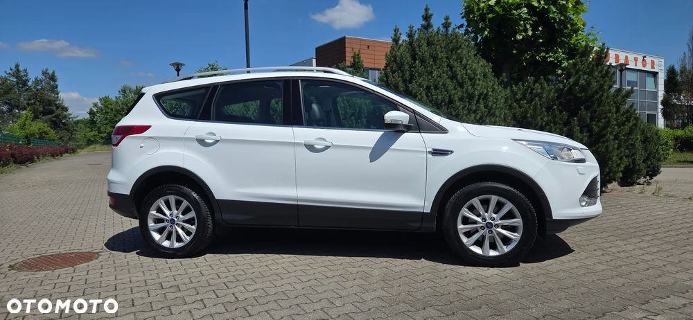 Ford Kuga 1.5 EcoBoost 2x4 Titanium - 5