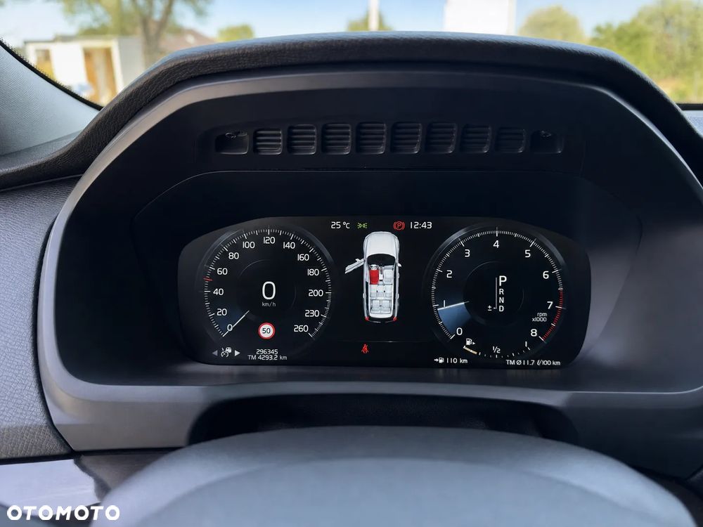 Volvo XC 90 - 8