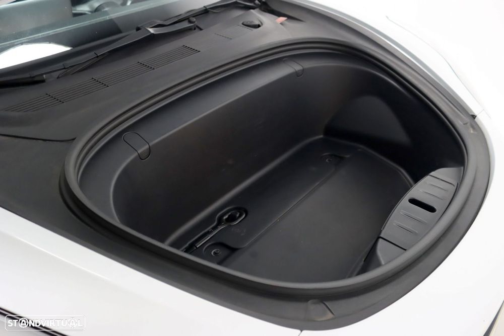 Tesla Model 3 Long-Range Dual Motor AWD - 31