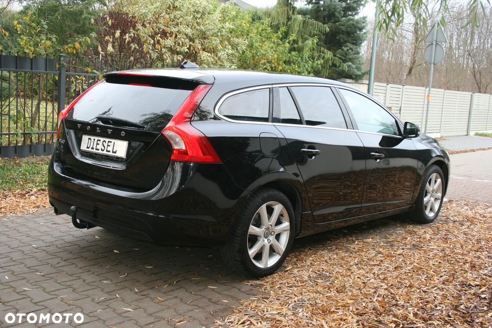 Volvo V60 D3 Drive-E Dynamic Edition (Momentum) - 37