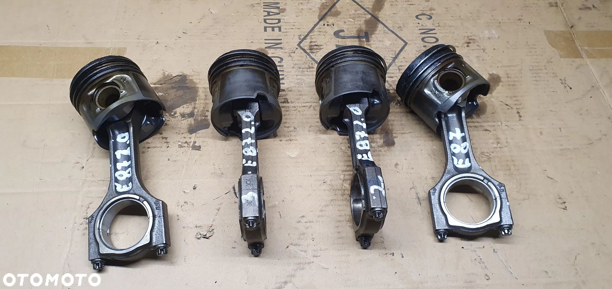 Tłok korbowód BMW I E87 Lift 2.0D N47D20A - 1