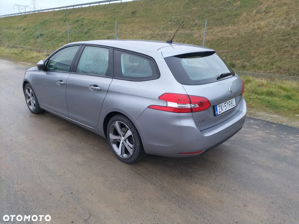 Peugeot 308 1.5 BlueHDi Active S&S EAT8 - 5