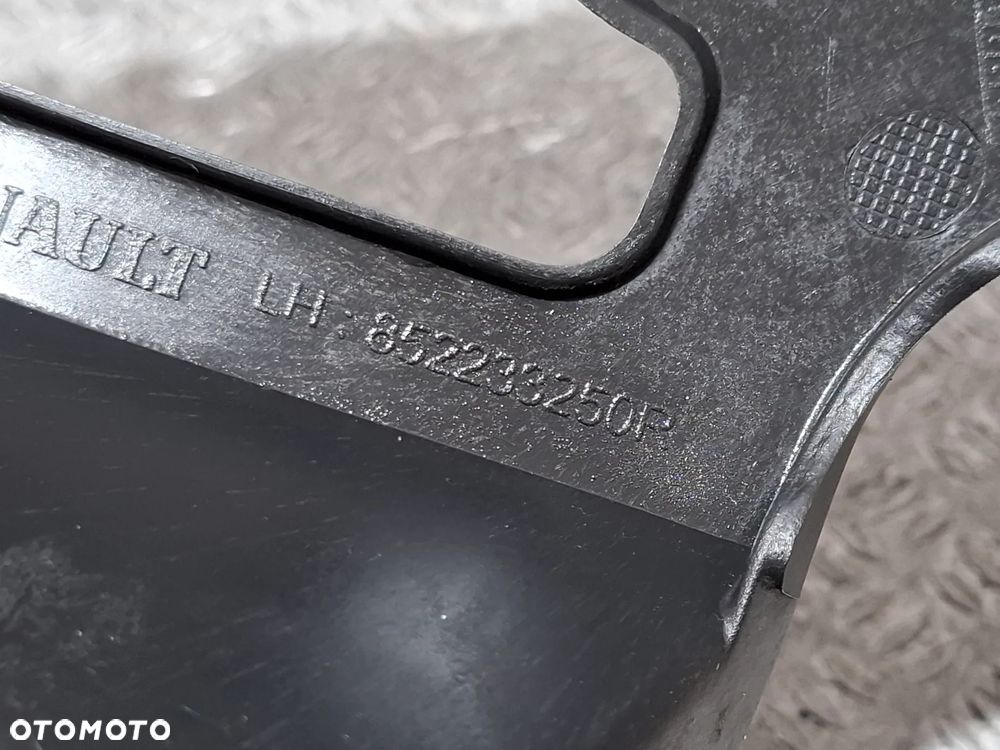 Ślizg mocowanie zderzaka tył lewy Renault Captur I nr 852233250R - 2