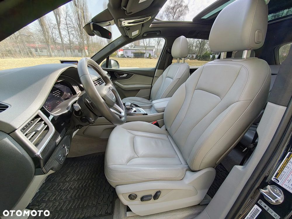 Audi Q7 3.0 TFSI Quattro Tiptronic - 13