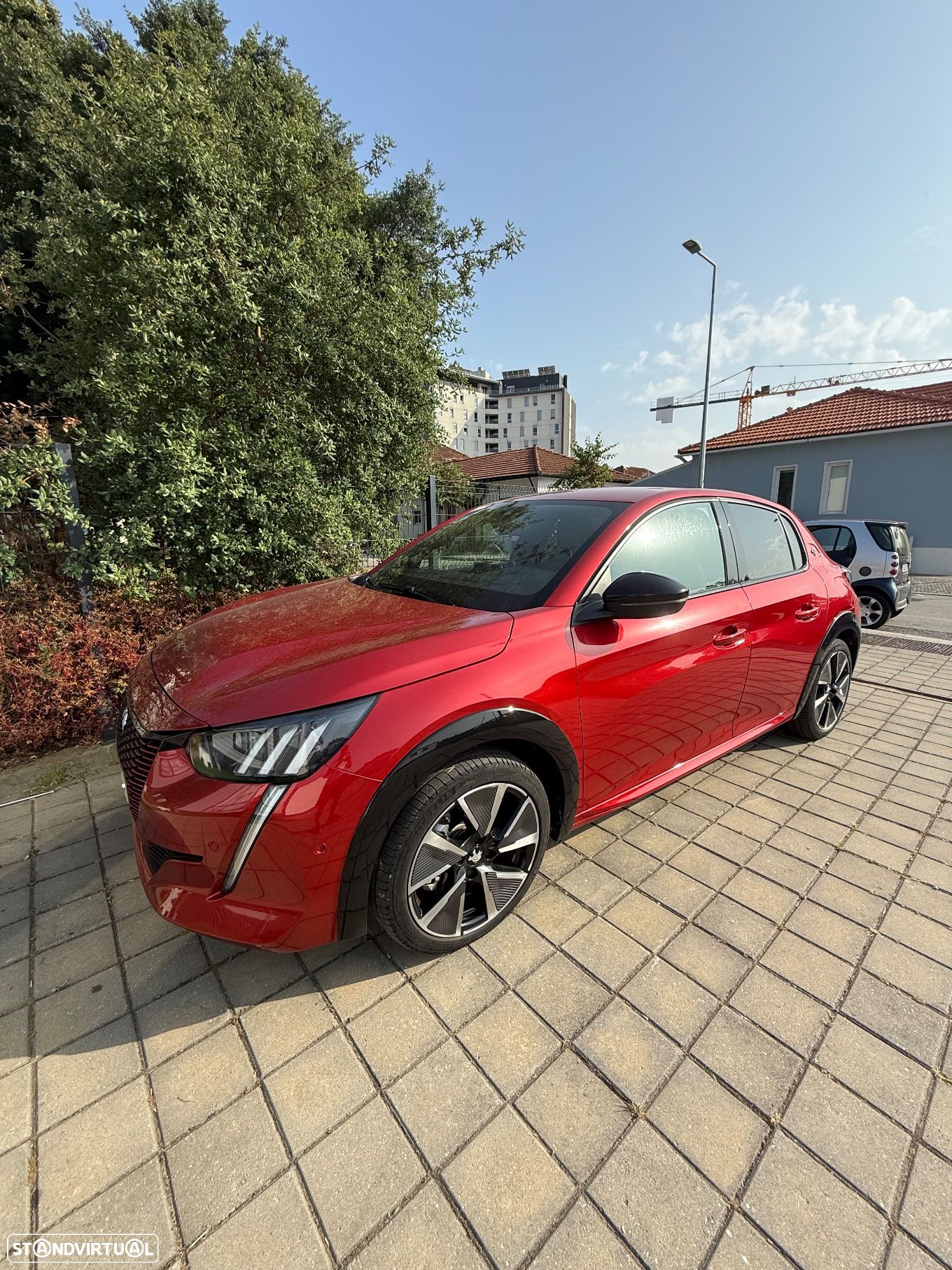 Peugeot e-208 50 kWh GT Pack - 1