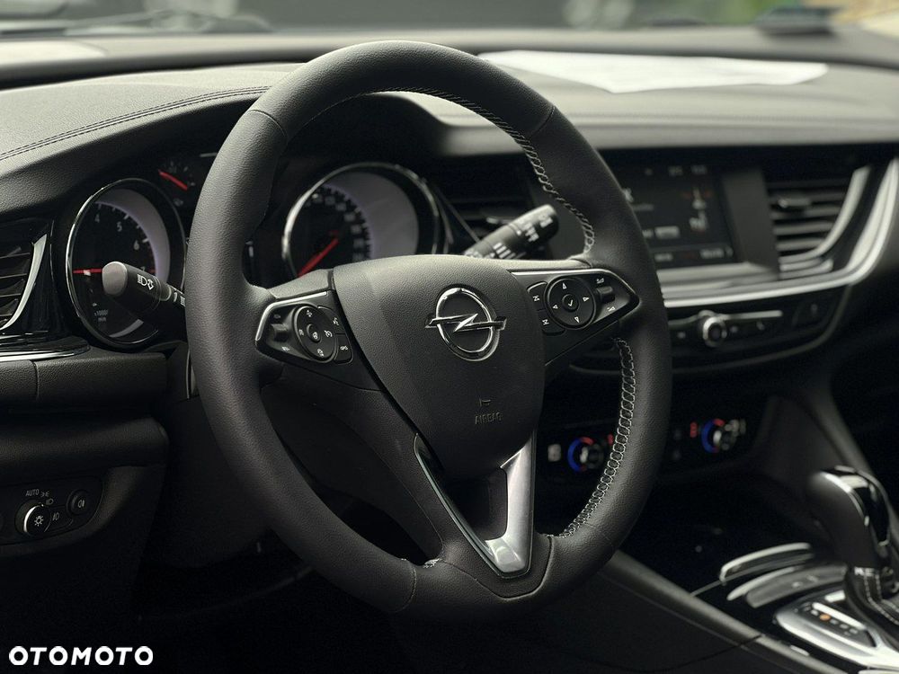 Opel Insignia 1.5 T Elite S&S - 30