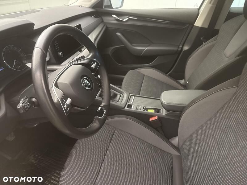 Skoda Octavia 1.5 TSI ACT Ambition - 11