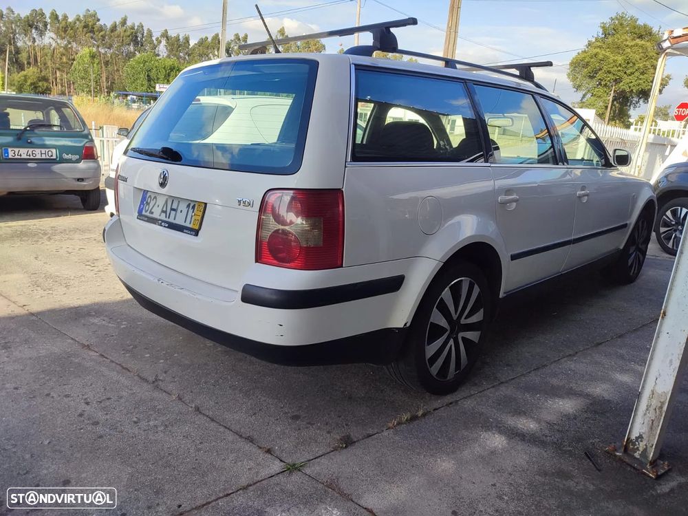VW Passat Variant 1.9 TDi Comfortline Family - 4
