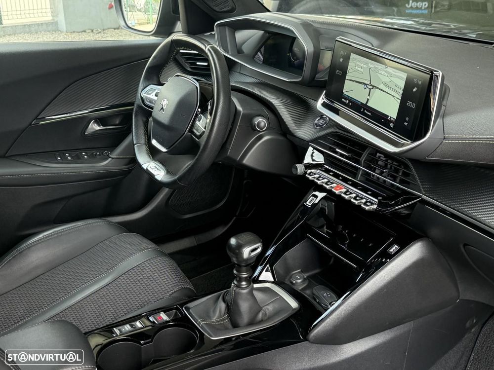 Peugeot 2008 1.2 PureTech GT - 43