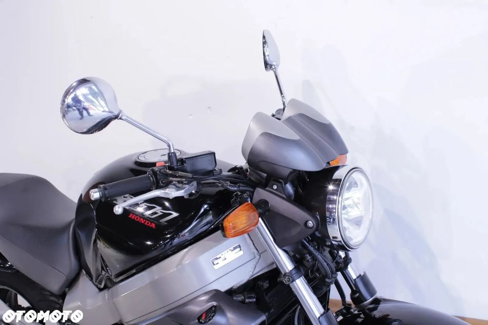 Honda X11 - 3