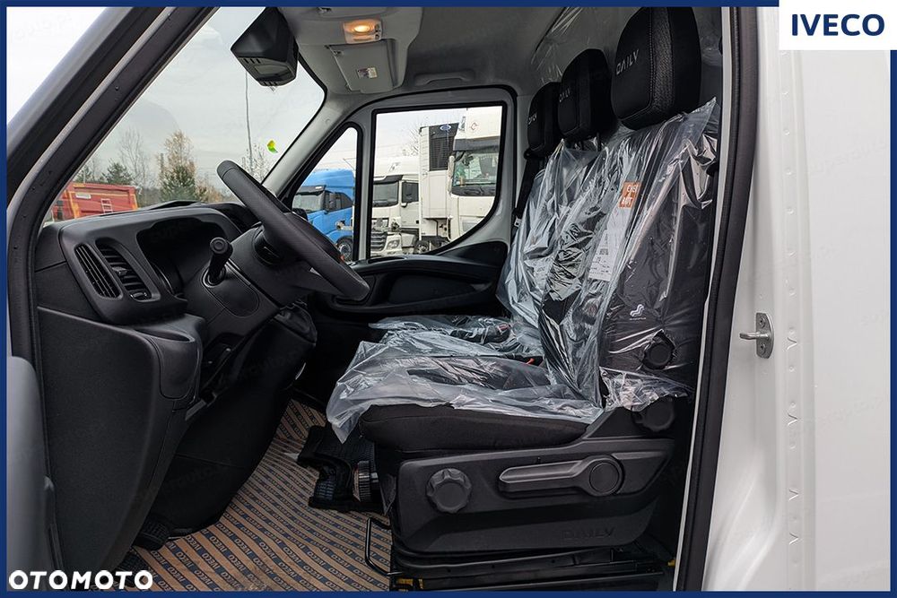 Iveco Daily 35S18 16m3 L4H2 180KM - 19
