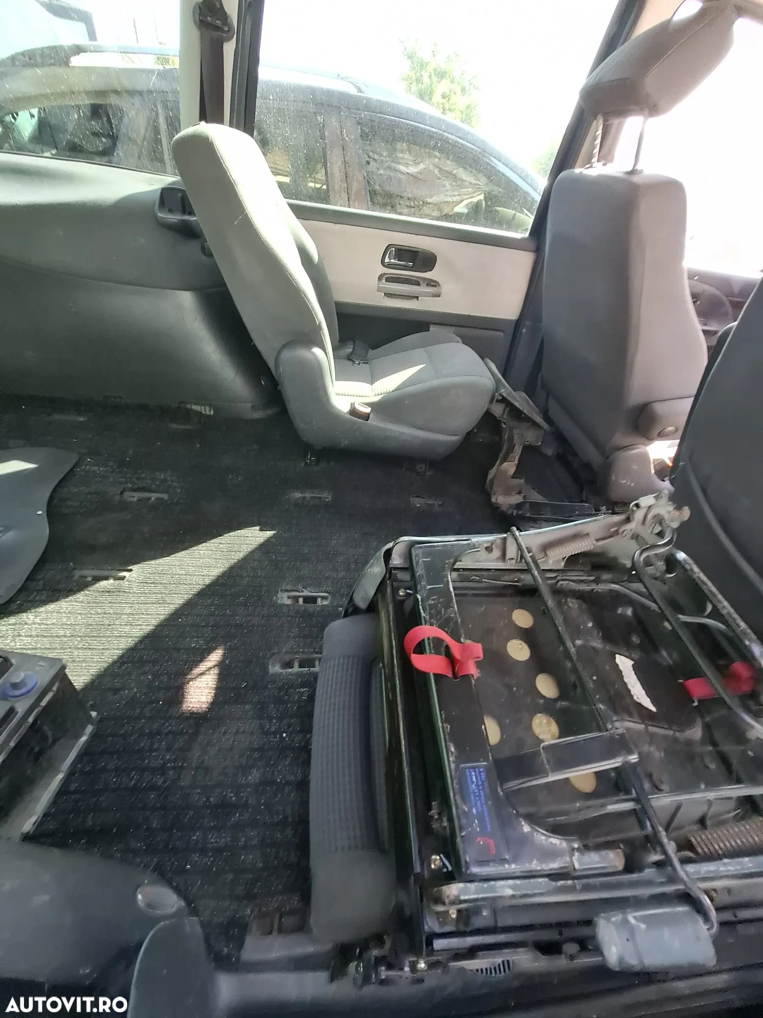 Dezmembrez Volkswagen Sharan - 6