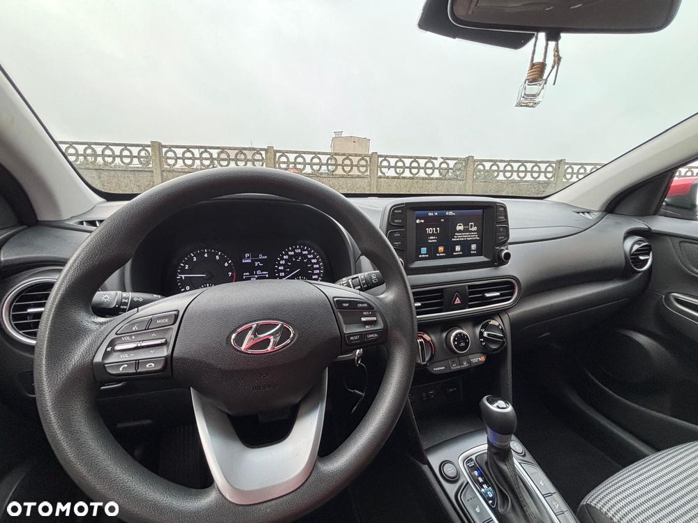 Hyundai Kona - 17