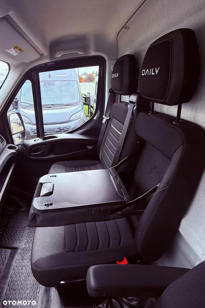 Iveco Daily Furgon 35S18HV MAXI - OD RĘKI - PROMOCJA - 22