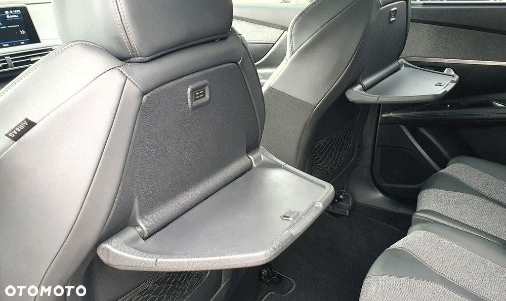 Peugeot 5008 - 22