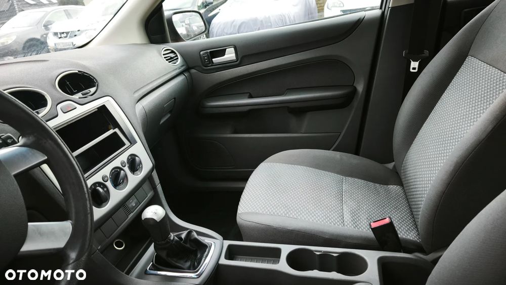 Ford Focus - 14