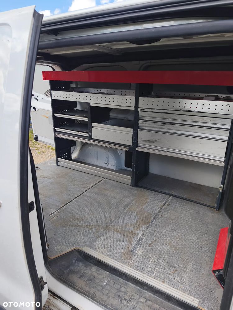 Opel Vivaro - 12
