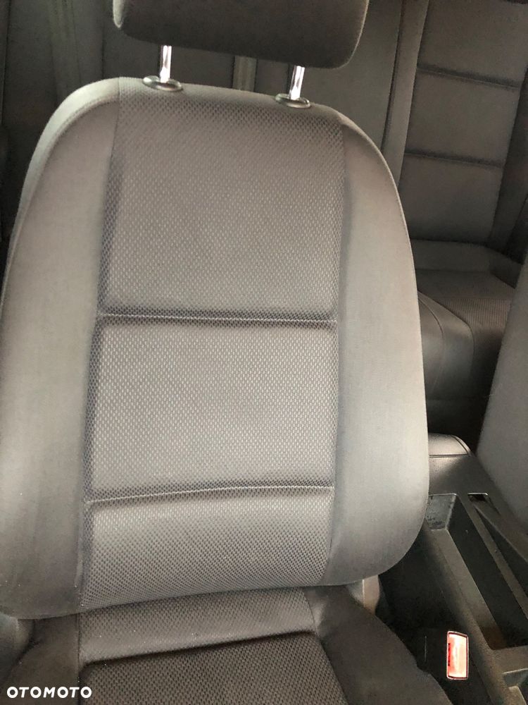 Audi A4 Limousine - 28