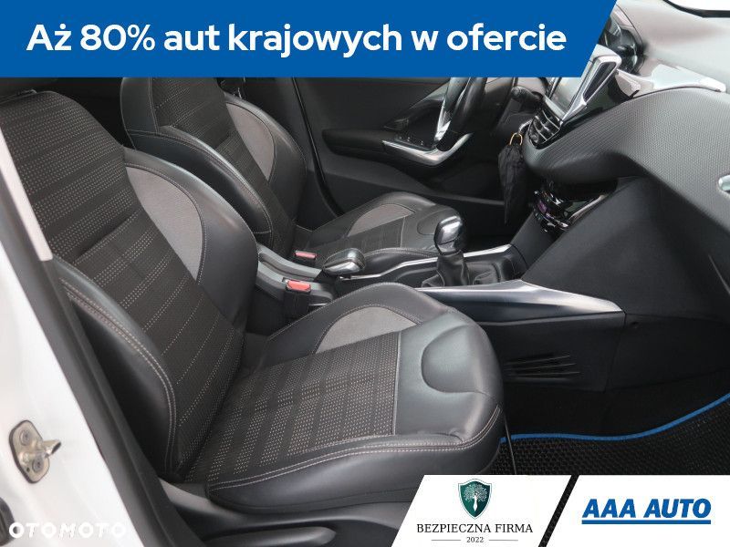 Peugeot 2008 - 11