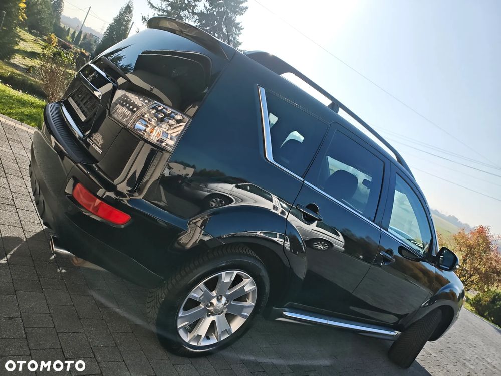 Mitsubishi Outlander 2011 photo 3