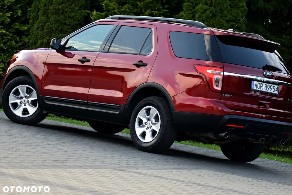 Ford Explorer - 16