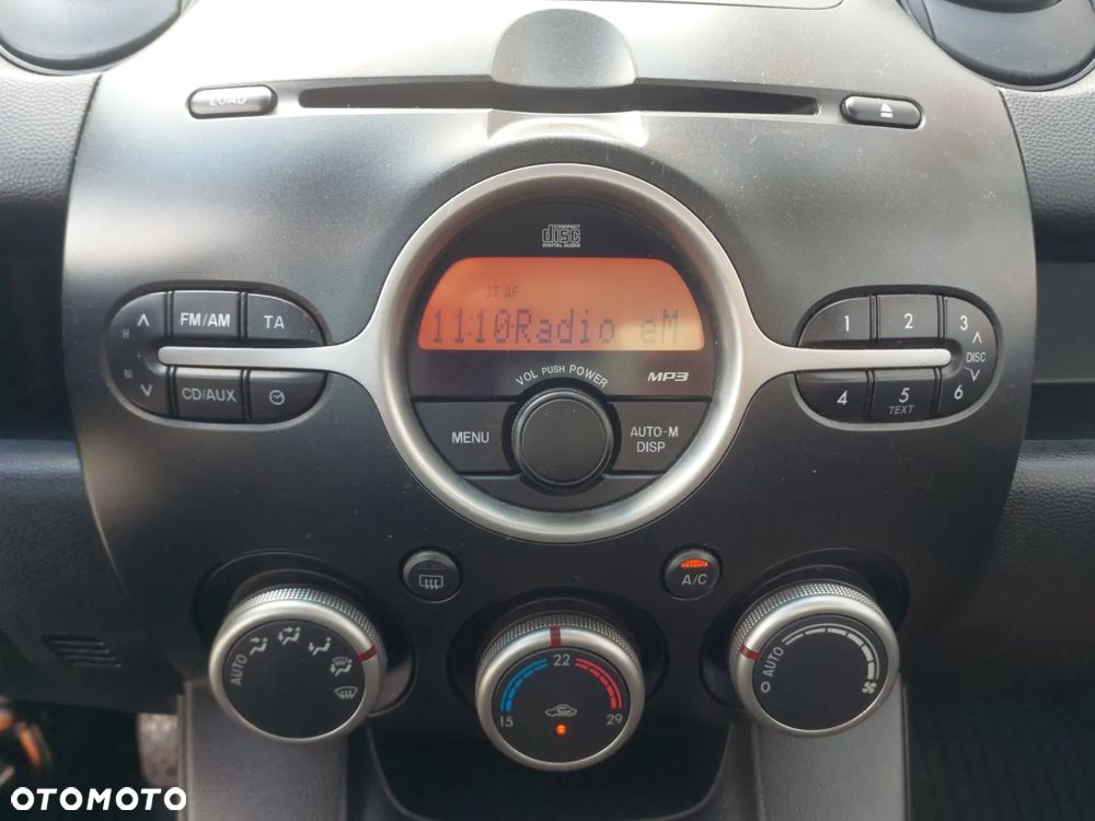 Mazda 2 - 17