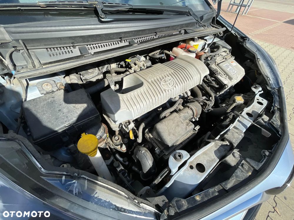Toyota Yaris Hybrid 100 Dynamic EU6 - 22