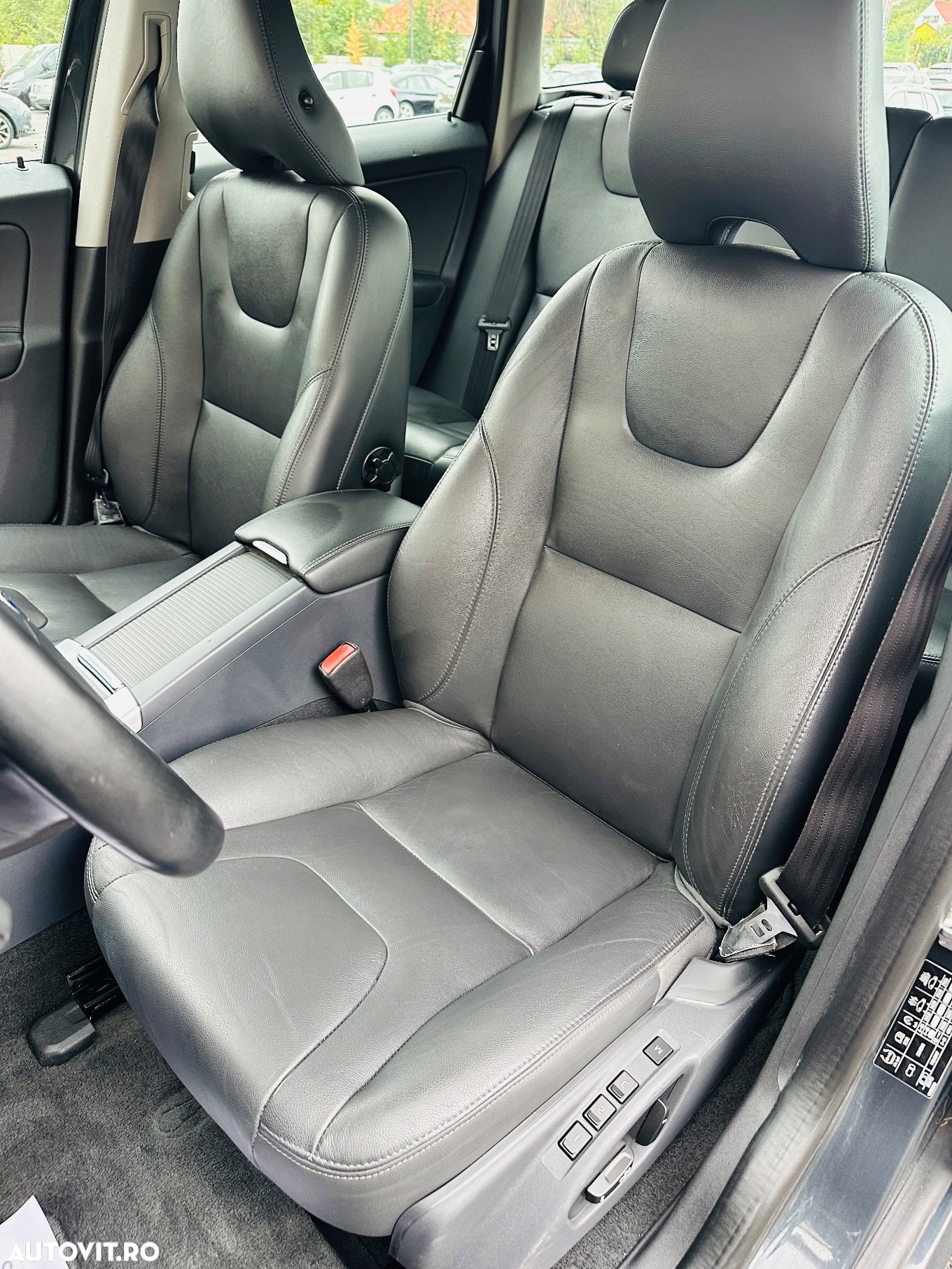 Volvo XC 60 D3 Start-Stop Summum - 9