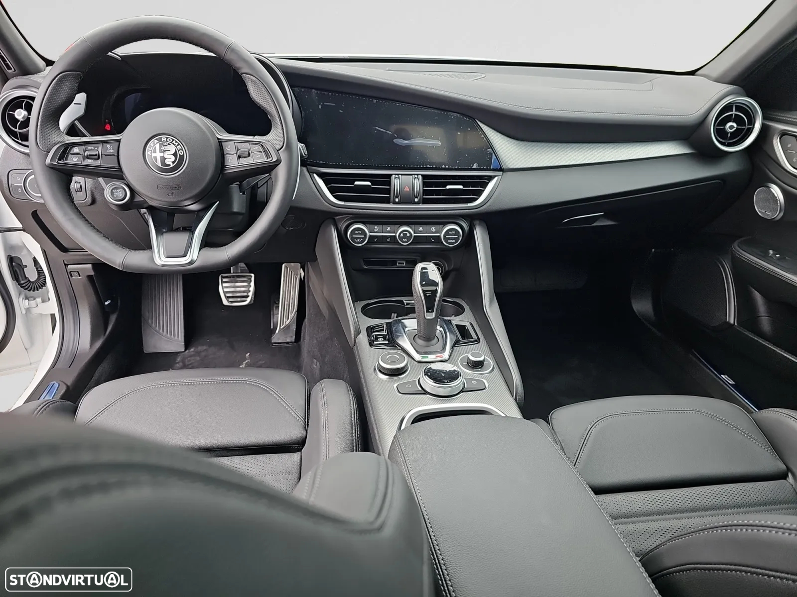 Alfa Romeo Giulia 2.2 D Tributo Q4 AT8 - 11