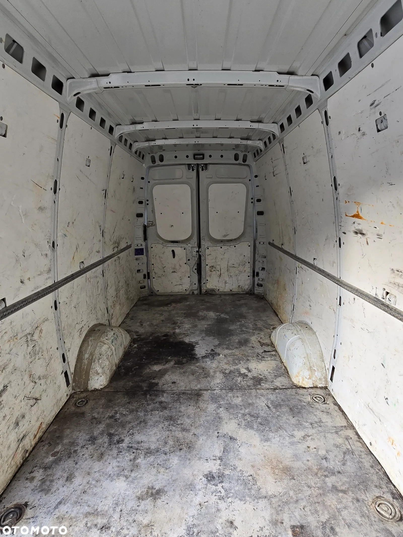 Iveco Daily 35S16 L4H2 35-160 MAXI - 17