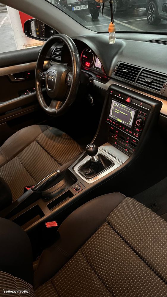 Audi A4 Avant 2.0 TDi S-line - 8