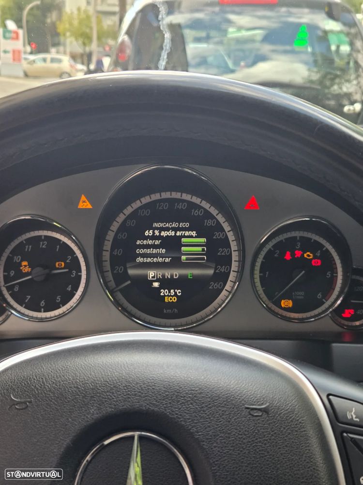 Mercedes-Benz E 250 CDi Avantgarde BlueEfficiency Auto - 4