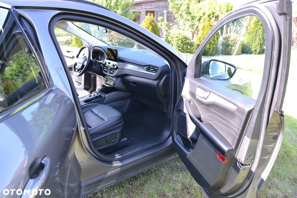 Ford Kuga 2.5 FHEV AWD Titanium - 12