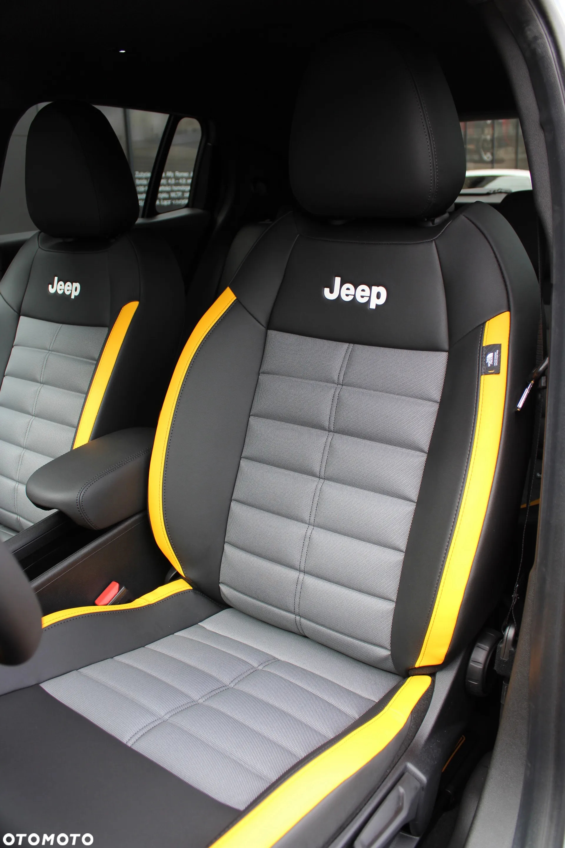 Jeep Avenger 1.2 T3 mHEV The North Face 4xe eDCT6 - 8