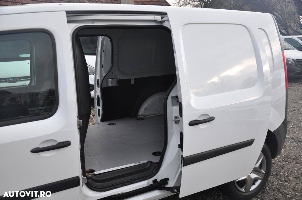 Renault Kangoo BLUE dCi 95 Intens - 11