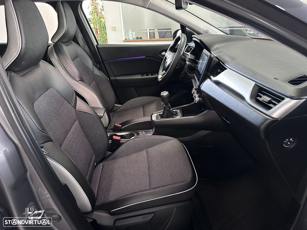 Renault Captur 1.0 TCe Exclusive Bi-Fuel - 16