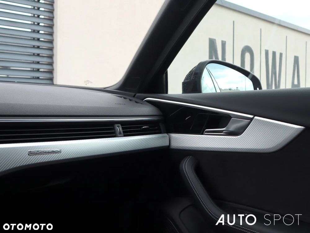 Audi RS4 Avant TFSI Quattro Tiptronic - 35