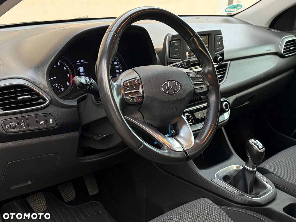 Hyundai i30 1.4 Comfort - 16
