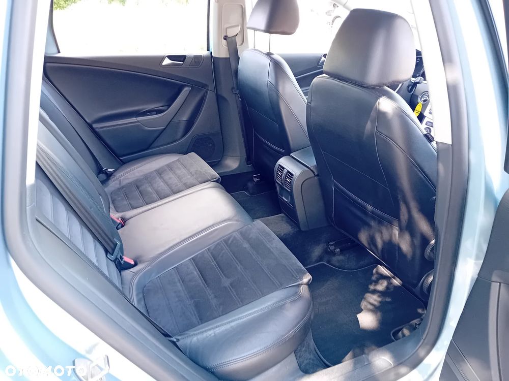 Volkswagen Passat 1.8 TSI Exclusive - 16