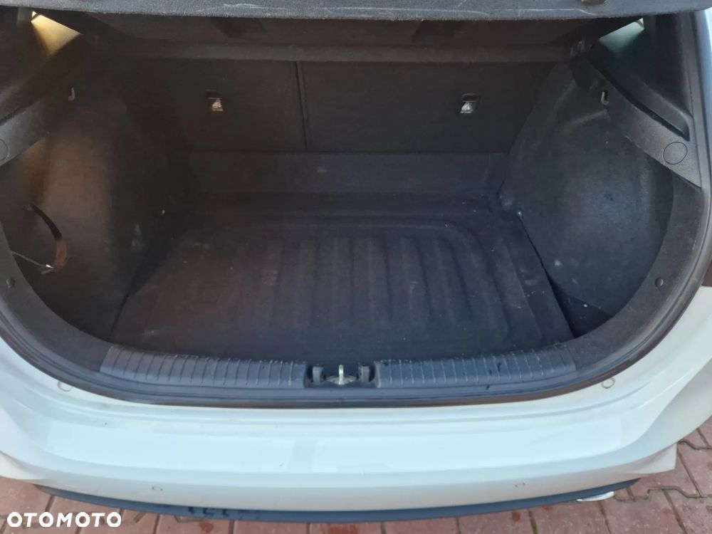 Kia Ceed 1.4 S - 13