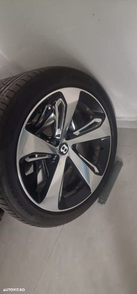 Bentley Bentayga Diesel - 29