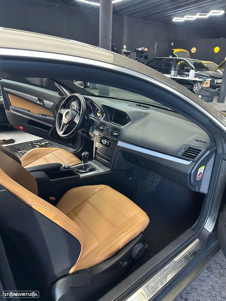 Mercedes-Benz E 220 CDI Classic - 23