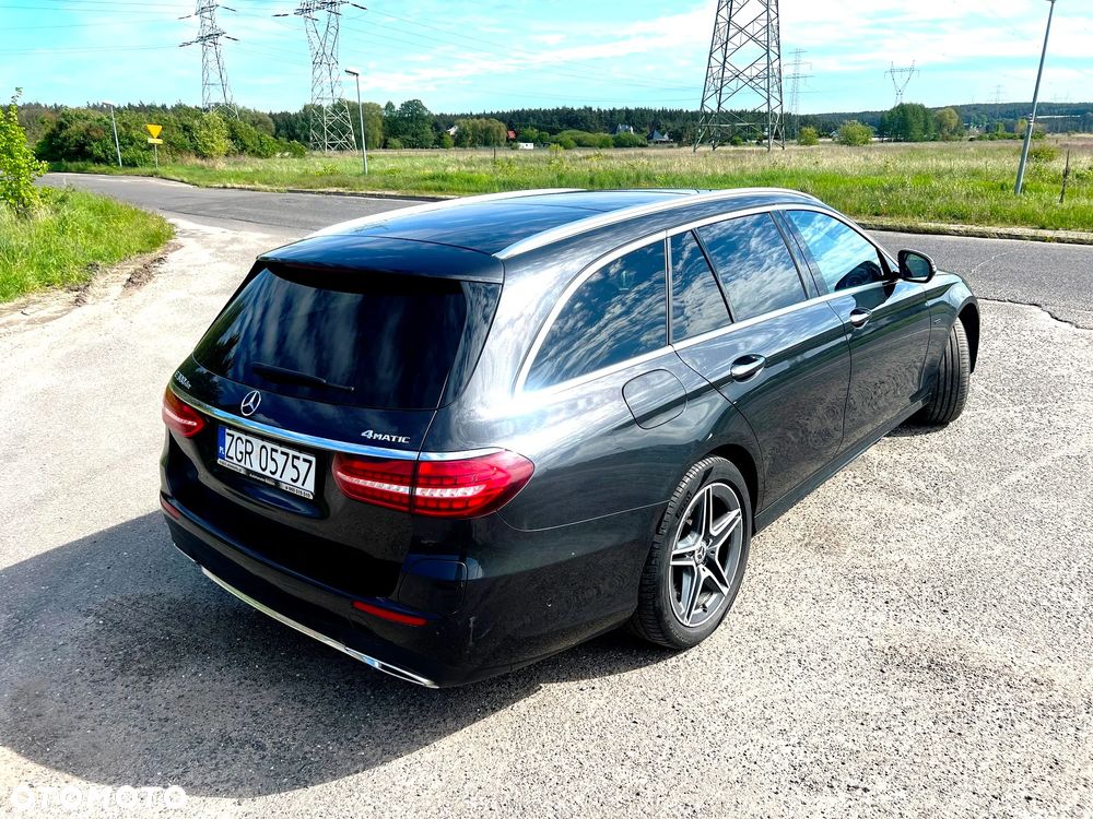 Mercedes-Benz Klasa E 300 de 4Matic 9G-TRONIC AMG Line - 4