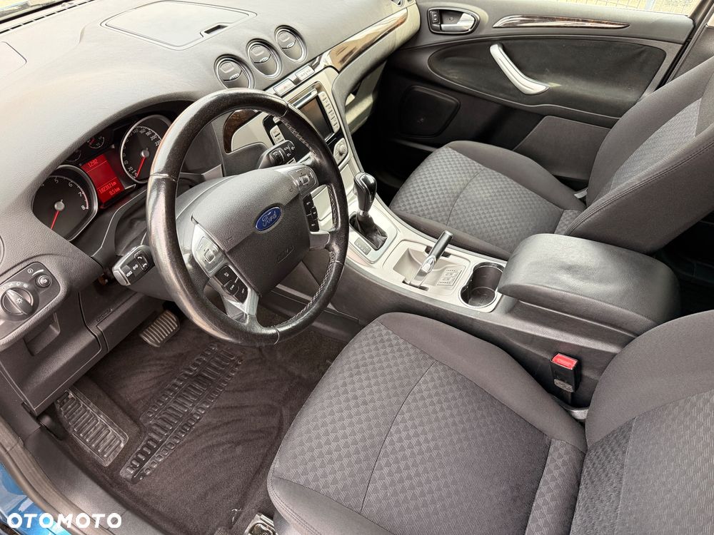 Ford Galaxy 2.3 Ghia - 8