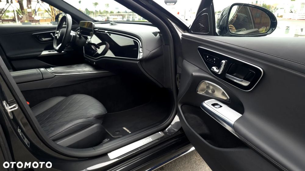 Mercedes-Benz Klasa E 220 d 4-Matic AMG - 24