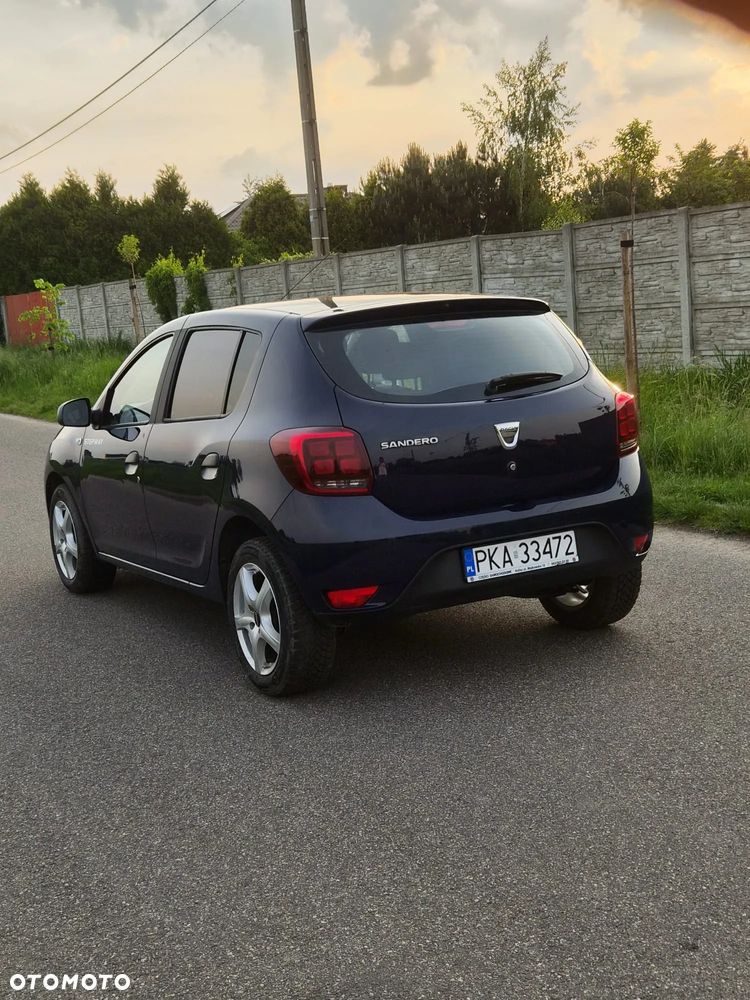 Dacia Sandero SCe 75 Essential - 2