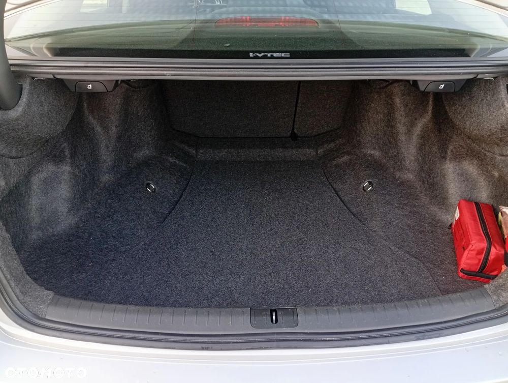 Honda Accord 2.0 Elegance 50 Jahre Edition - 9