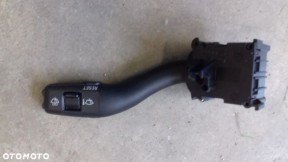 przełącznik wycieraczek sedan 4E0953503B A6 C6 3.2 FSI AUK - 1