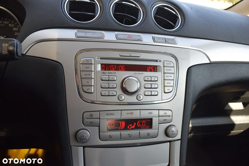 Ford S-Max 2.0 TDCi Ambiente - 9